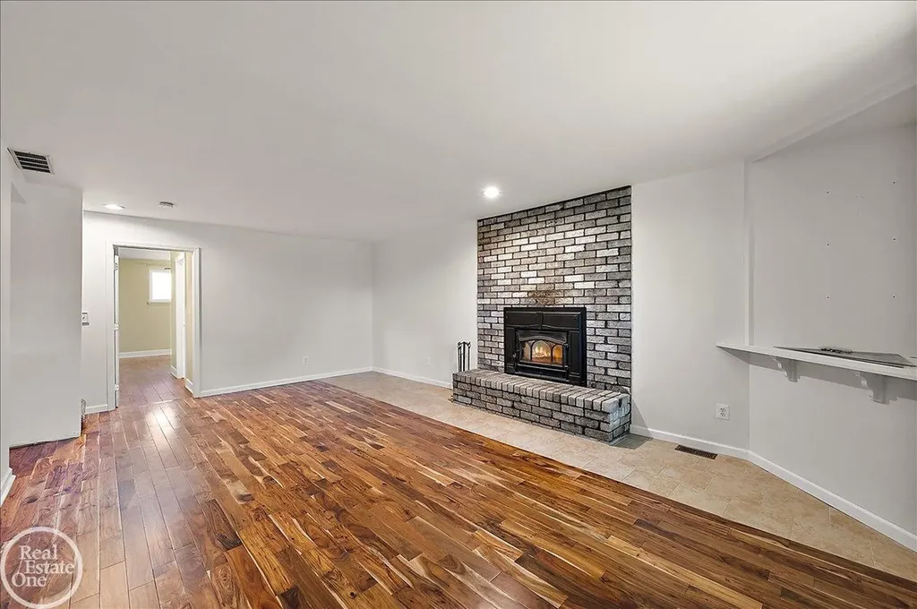 3219 Newark Road Attica Township MI 48412