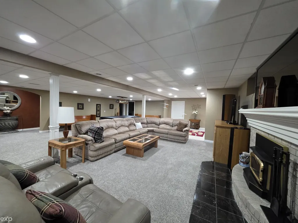 53203 Foss Road Macomb Township MI 48042