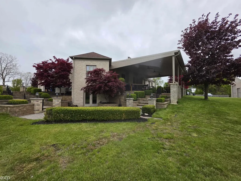 53203 Foss Road Macomb Township MI 48042