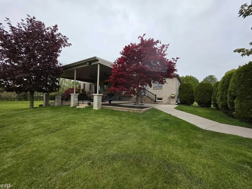 53203 Foss Road Macomb Township MI 48042