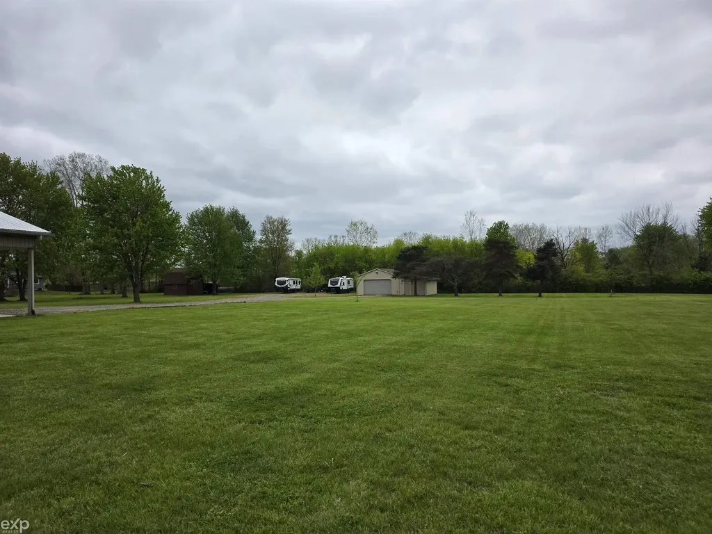 53203 Foss Road Macomb Township MI 48042