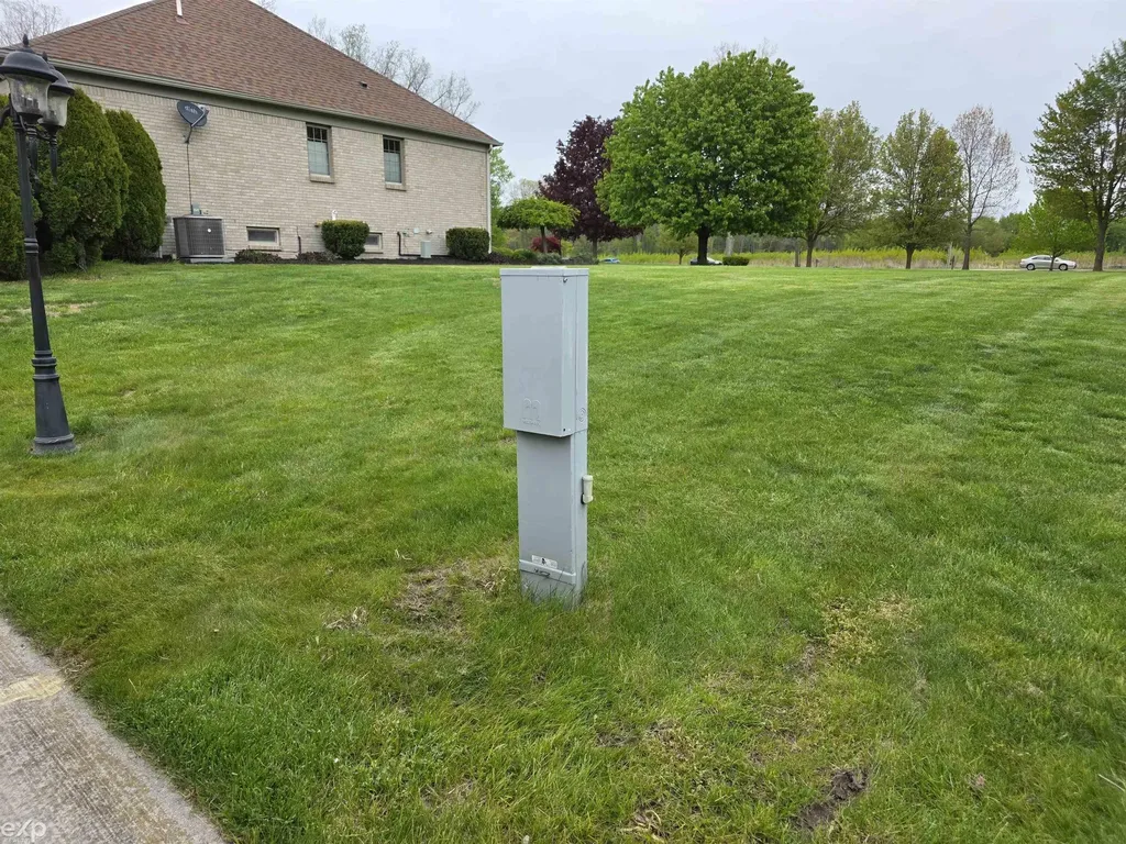 53203 Foss Road Macomb Township MI 48042