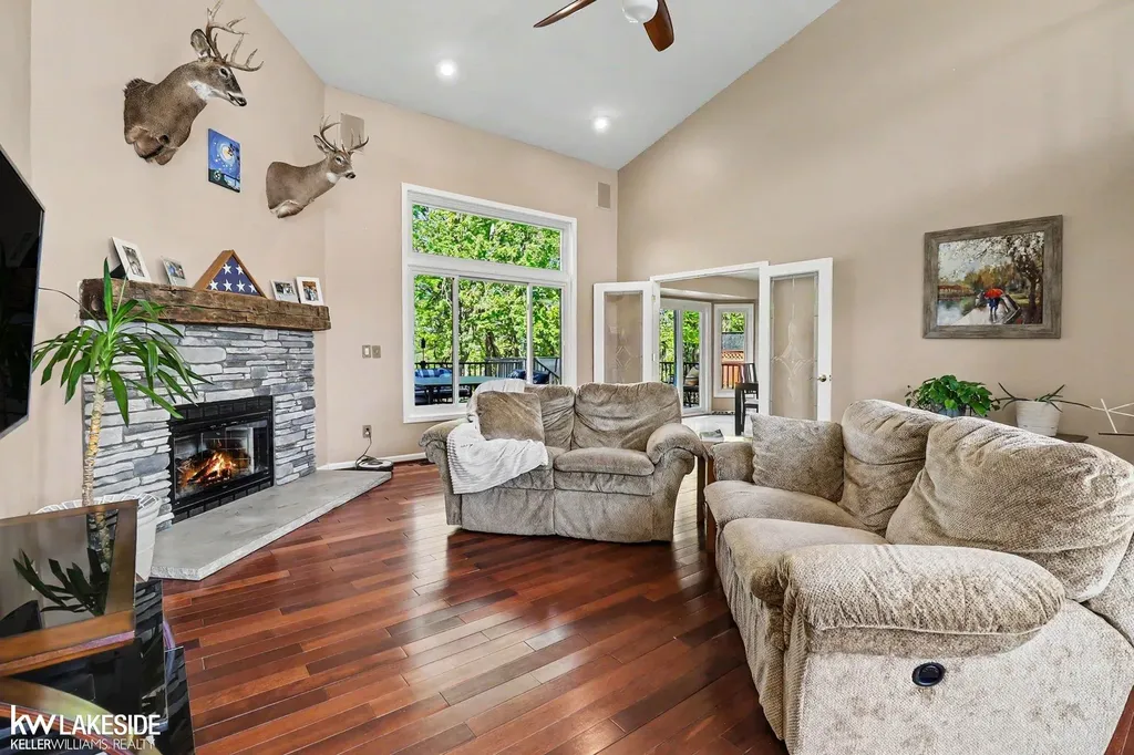 47619 Lamplighter Trail Macomb Township MI 48044