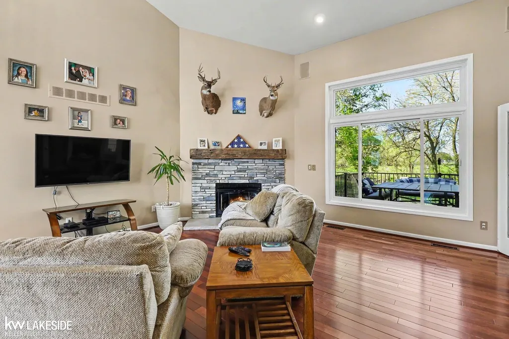 47619 Lamplighter Trail Macomb Township MI 48044