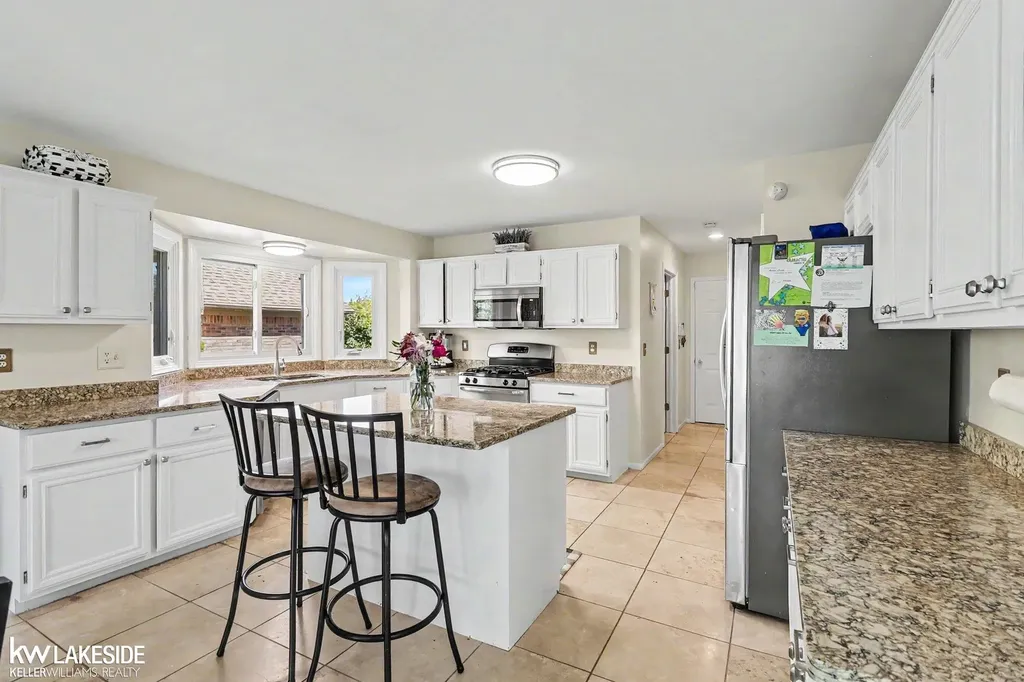 47619 Lamplighter Trail Macomb Township MI 48044