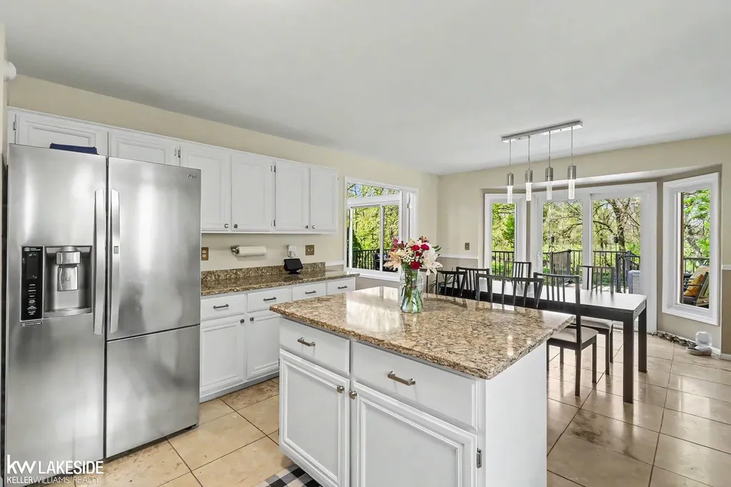 47619 Lamplighter Trail Macomb Township MI 48044