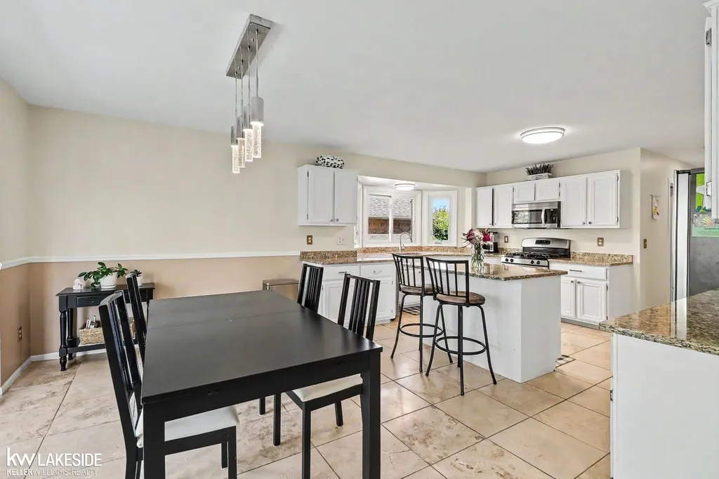 47619 Lamplighter Trail Macomb Township MI 48044