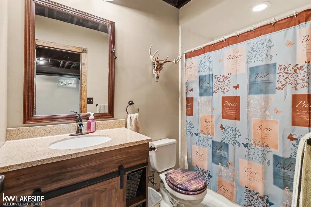 47619 Lamplighter Trail Macomb Township MI 48044