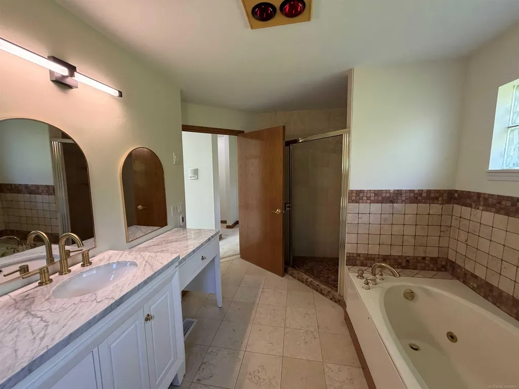 21707 Lilac Lane Southfield City MI 48033