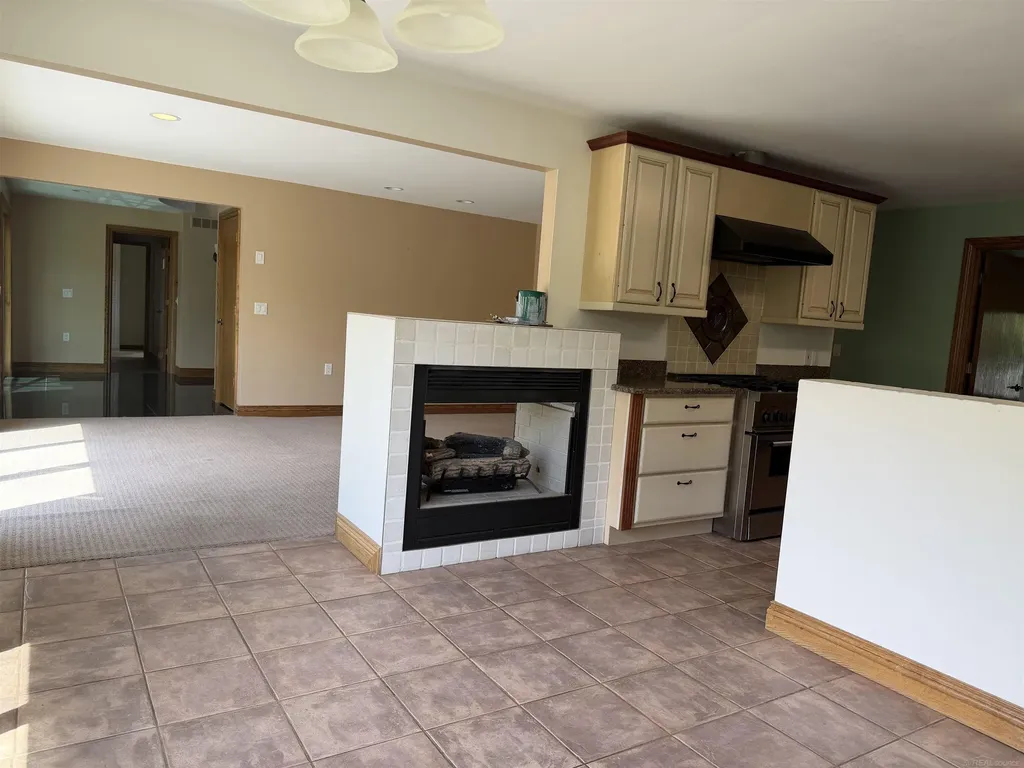 21707 Lilac Lane Southfield City MI 48033