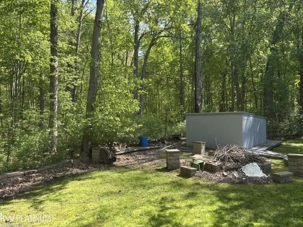 9083 Island Drive Clay Township MI 48001