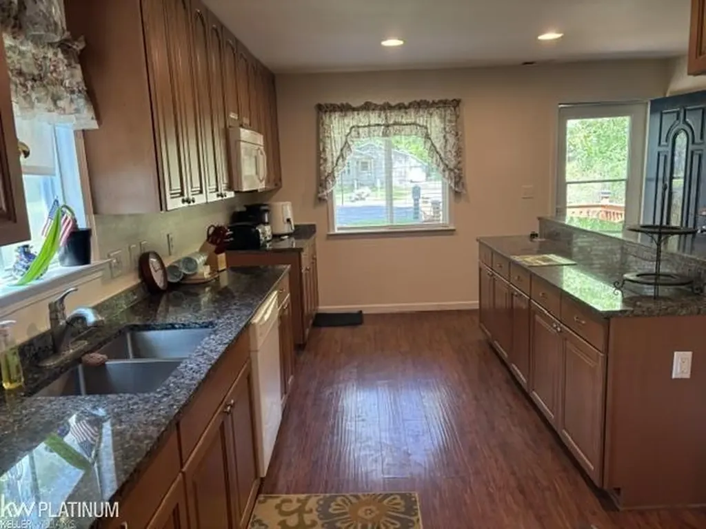 9083 Island Drive Clay Township MI 48001