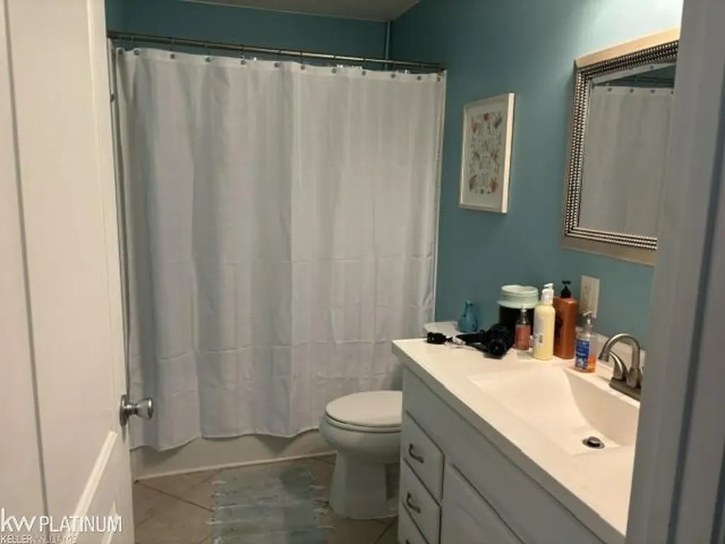 9083 Island Drive Clay Township MI 48001