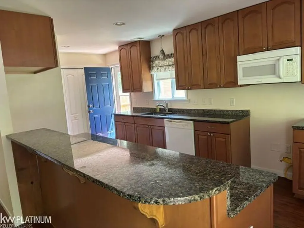 9083 Island Drive Clay Township MI 48001