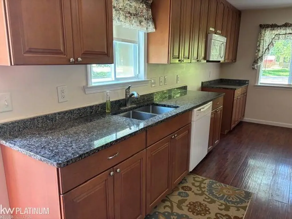 9083 Island Drive Clay Township MI 48001
