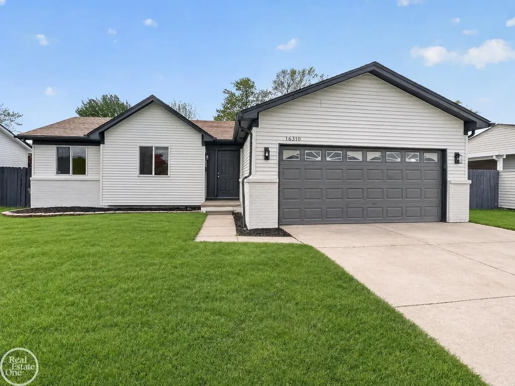 16310 E 11 Mile Road Roseville City MI 48066