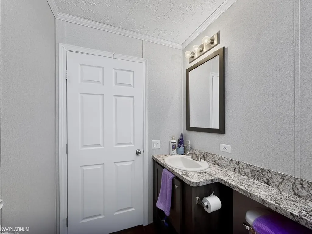 38051 Pardo Drive Clinton Charter Township MI 48038