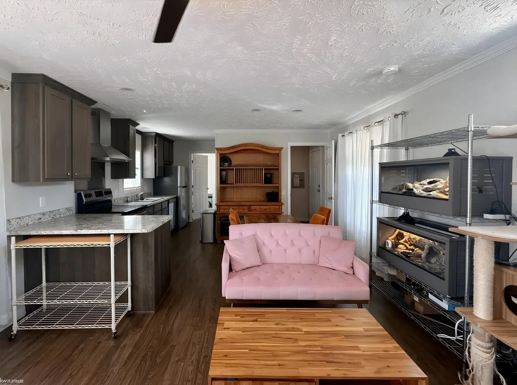 38051 Pardo Drive Clinton Charter Township MI 48038