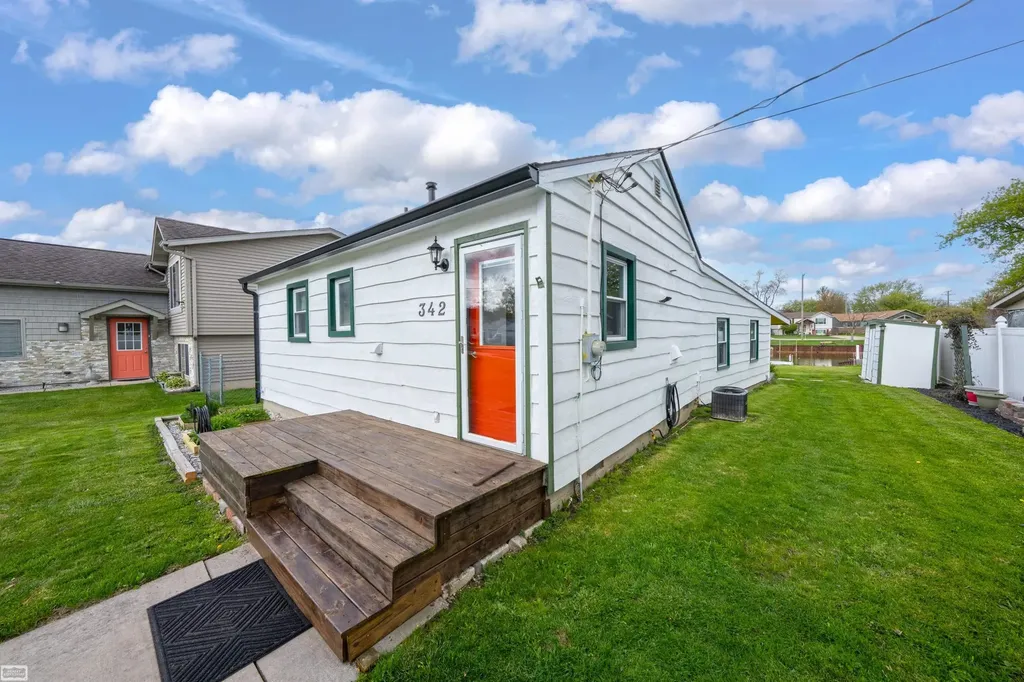 342 S Mary Street Marine City City MI 48039