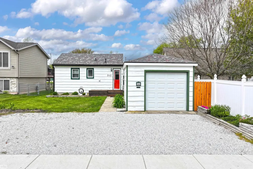 342 S Mary Street Marine City City MI 48039