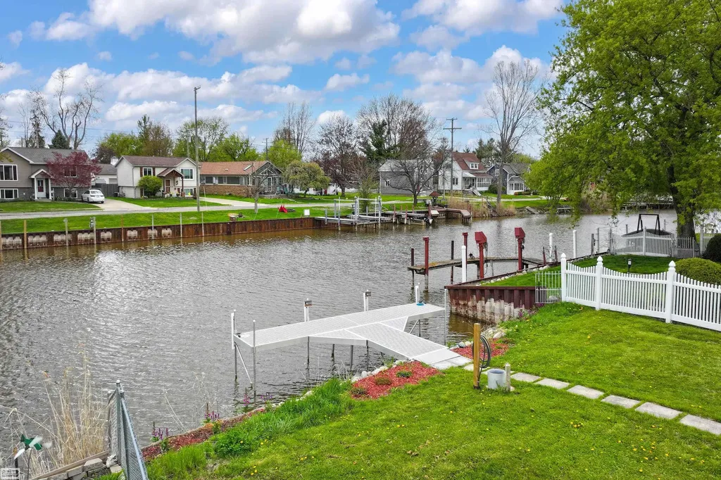 342 S Mary Street Marine City City MI 48039