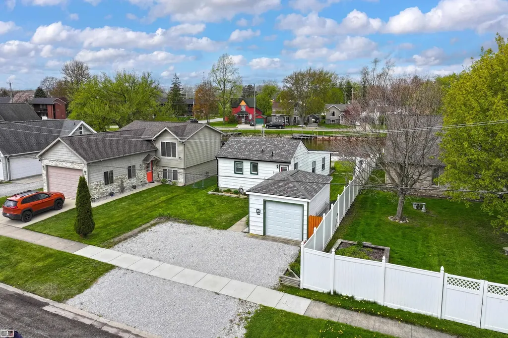 342 S Mary Street Marine City City MI 48039