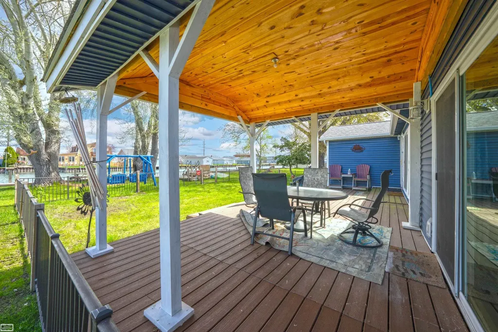 6334 Marina Drive Clay Township MI 48001