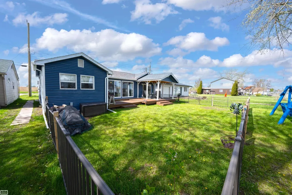 6334 Marina Drive Clay Township MI 48001