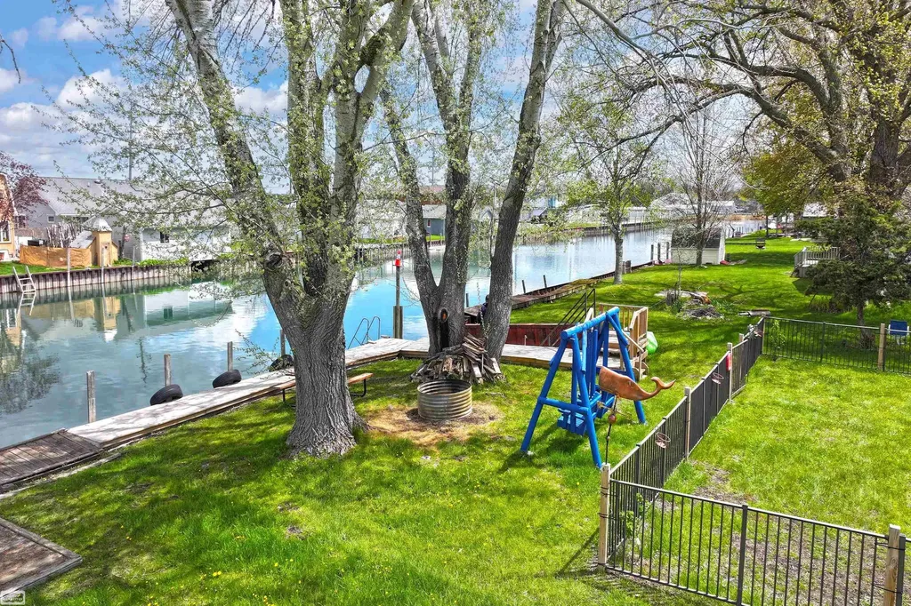 6334 Marina Drive Clay Township MI 48001