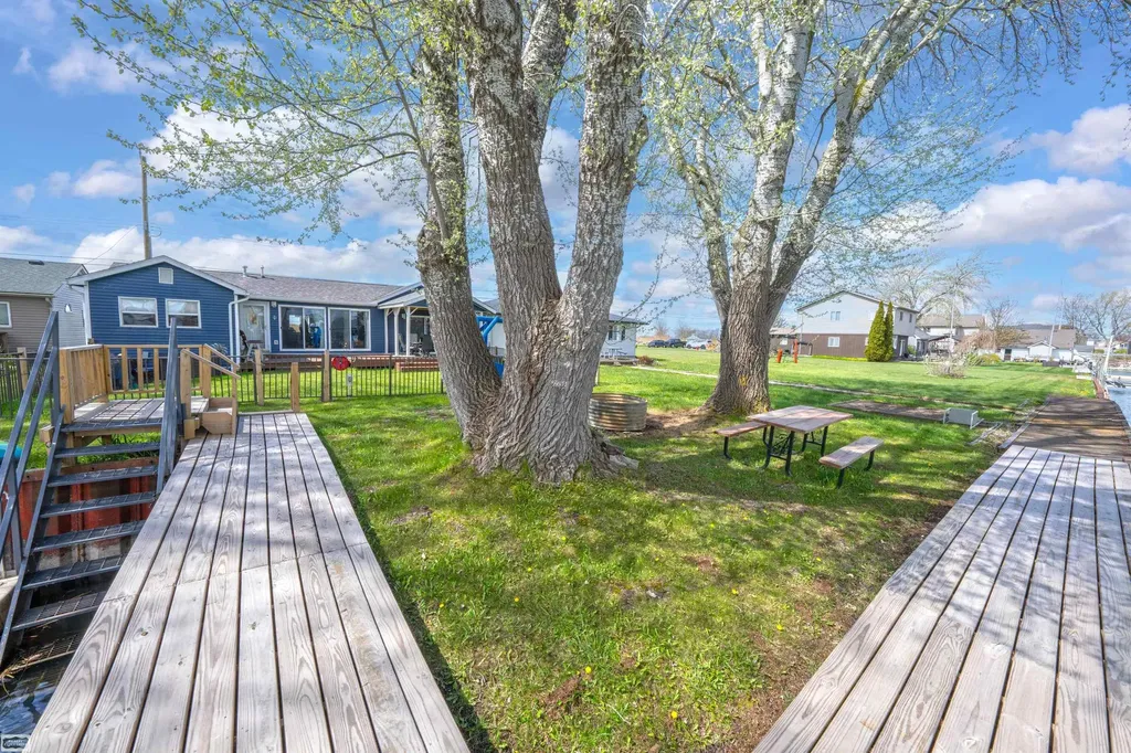6334 Marina Drive Clay Township MI 48001