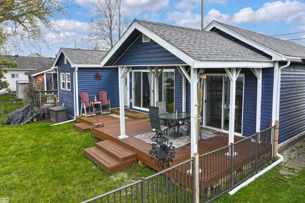 6334 Marina Drive Clay Township MI 48001