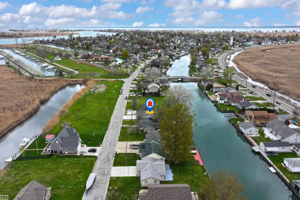 6334 Marina Drive Clay Township MI 48001