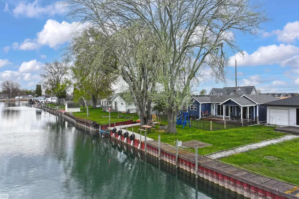 6334 Marina Drive Clay Township MI 48001