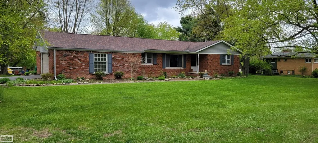 3293 Weygant Drive Rochester City MI 48306