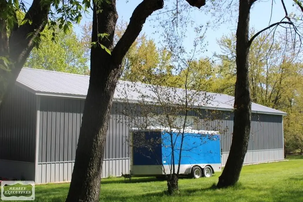 3293 Weygant Drive Rochester City MI 48306