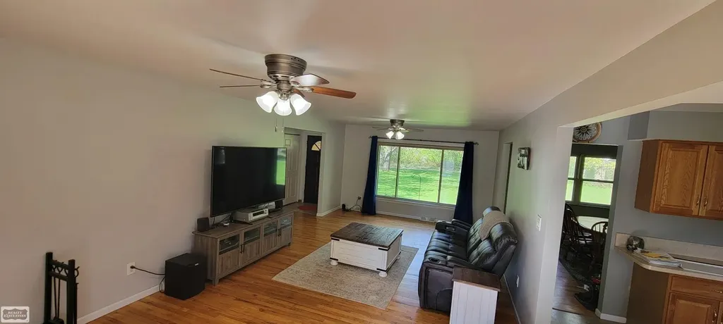 3293 Weygant Drive Rochester City MI 48306