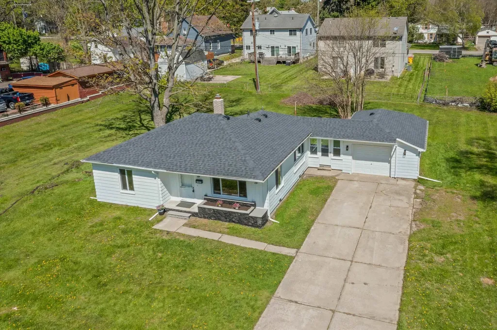 7553 Nichols Street Utica City MI 48317