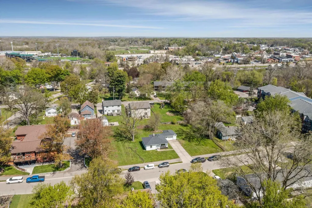 7553 Nichols Street Utica City MI 48317