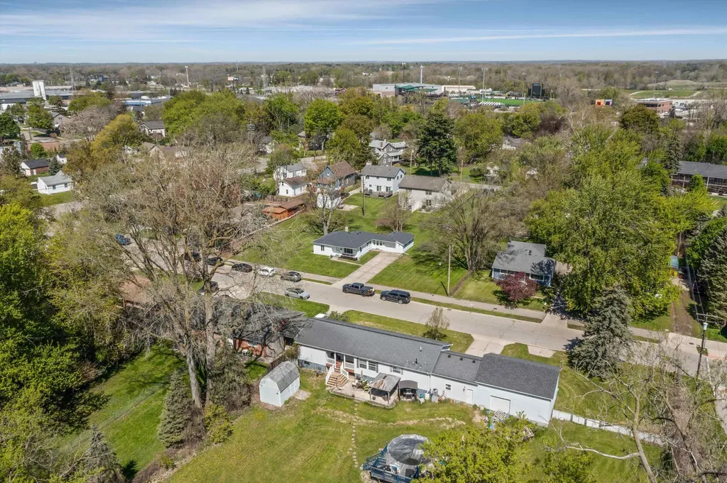 7553 Nichols Street Utica City MI 48317