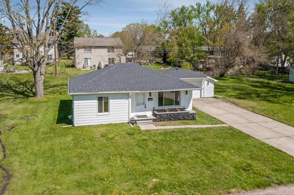 7553 Nichols Street Utica City MI 48317