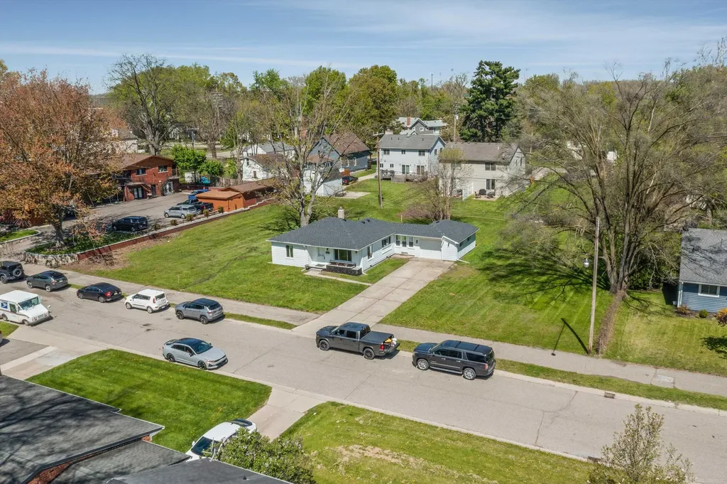 7553 Nichols Street Utica City MI 48317