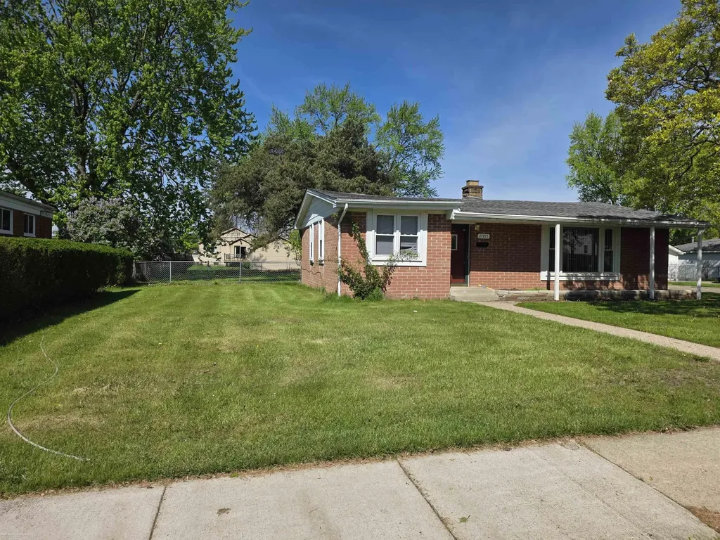 27815 Shock Street St. Clair Shores City MI 48081