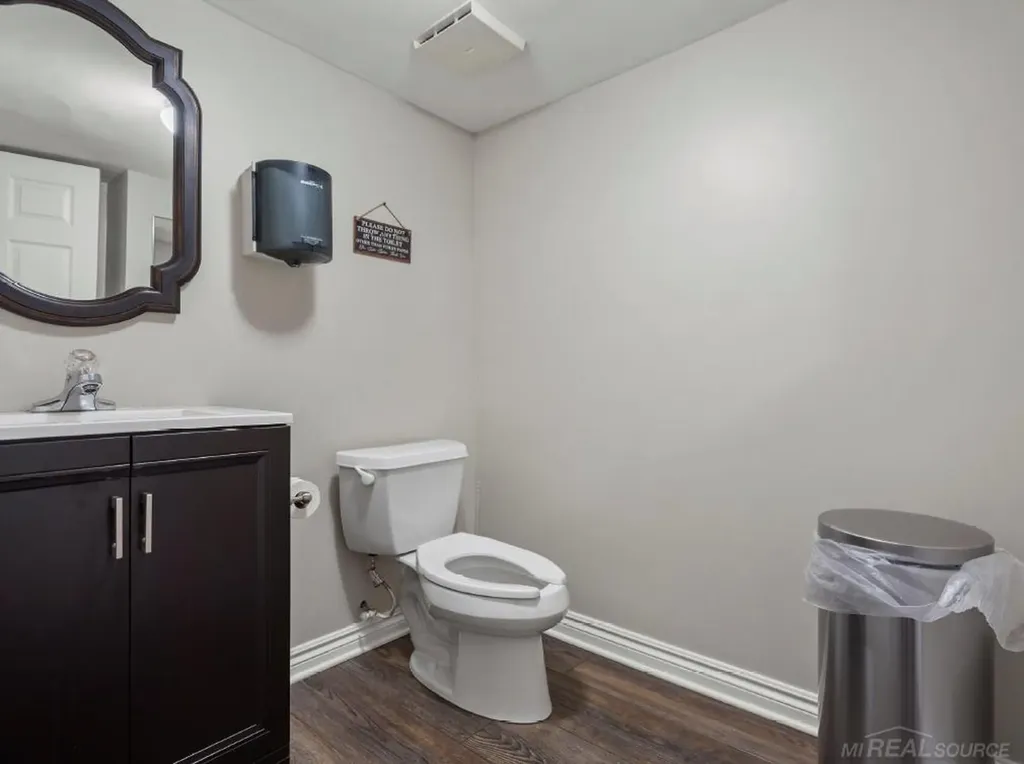 58540 Van Dyke Avenue Washington Township MI 48084