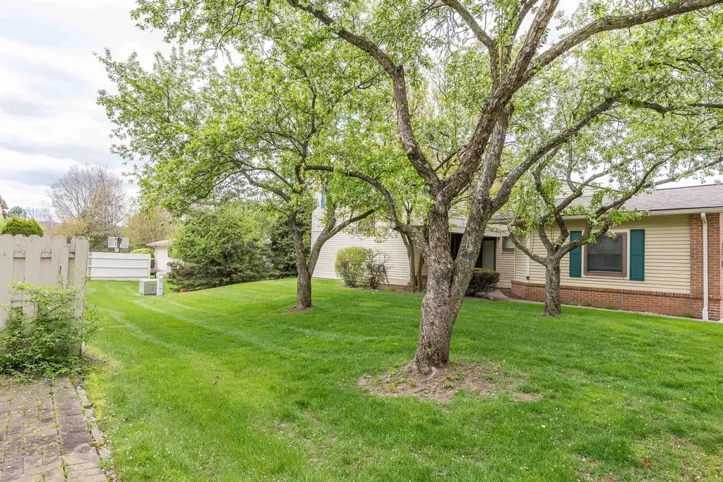 5679 Drake Hollow Drive West Bloomfield Charter Township MI 48322
