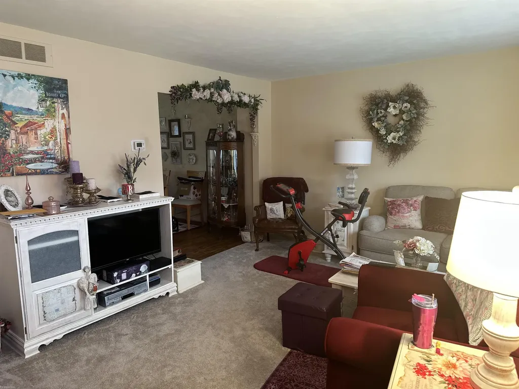 37398 Charter Oaks Boulevard Clinton Charter Township MI 48036