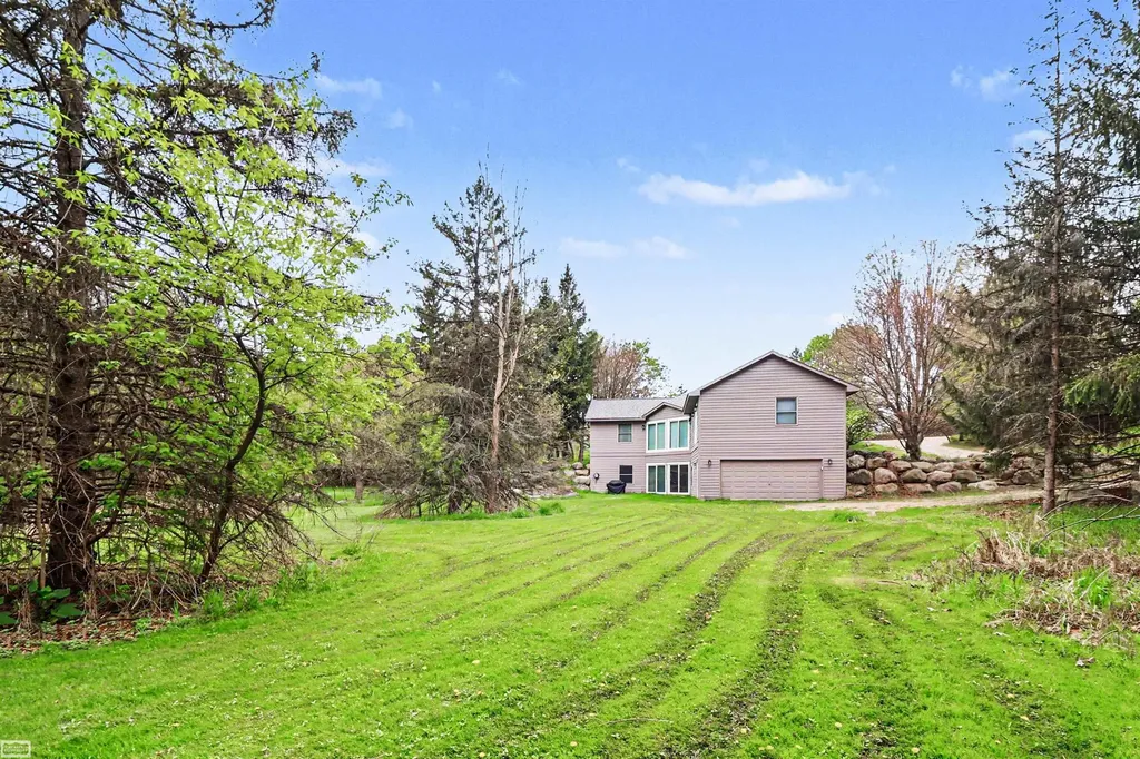 8978 Hidden Lake Drive Deerfield Township MI 48855