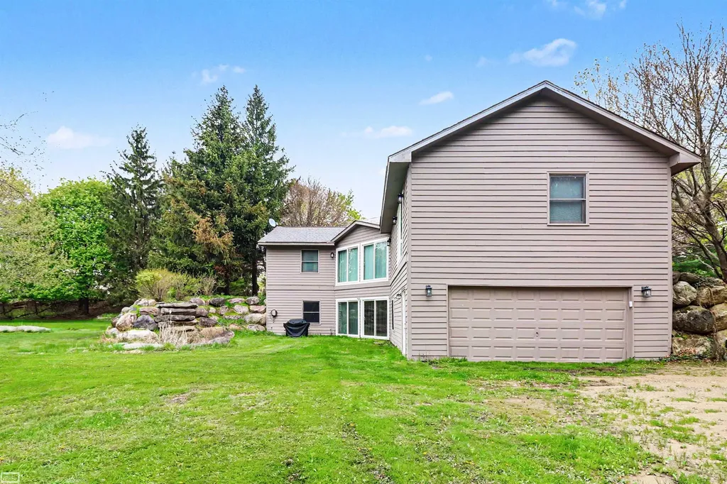 8978 Hidden Lake Drive Deerfield Township MI 48855
