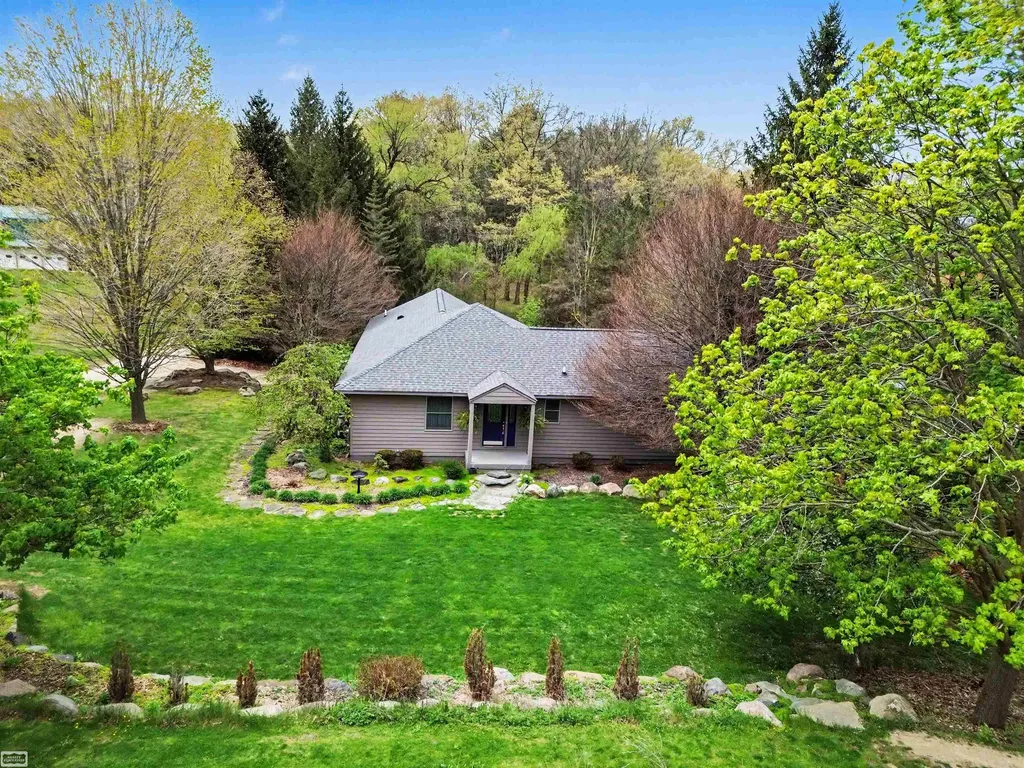 8978 Hidden Lake Drive Deerfield Township MI 48855