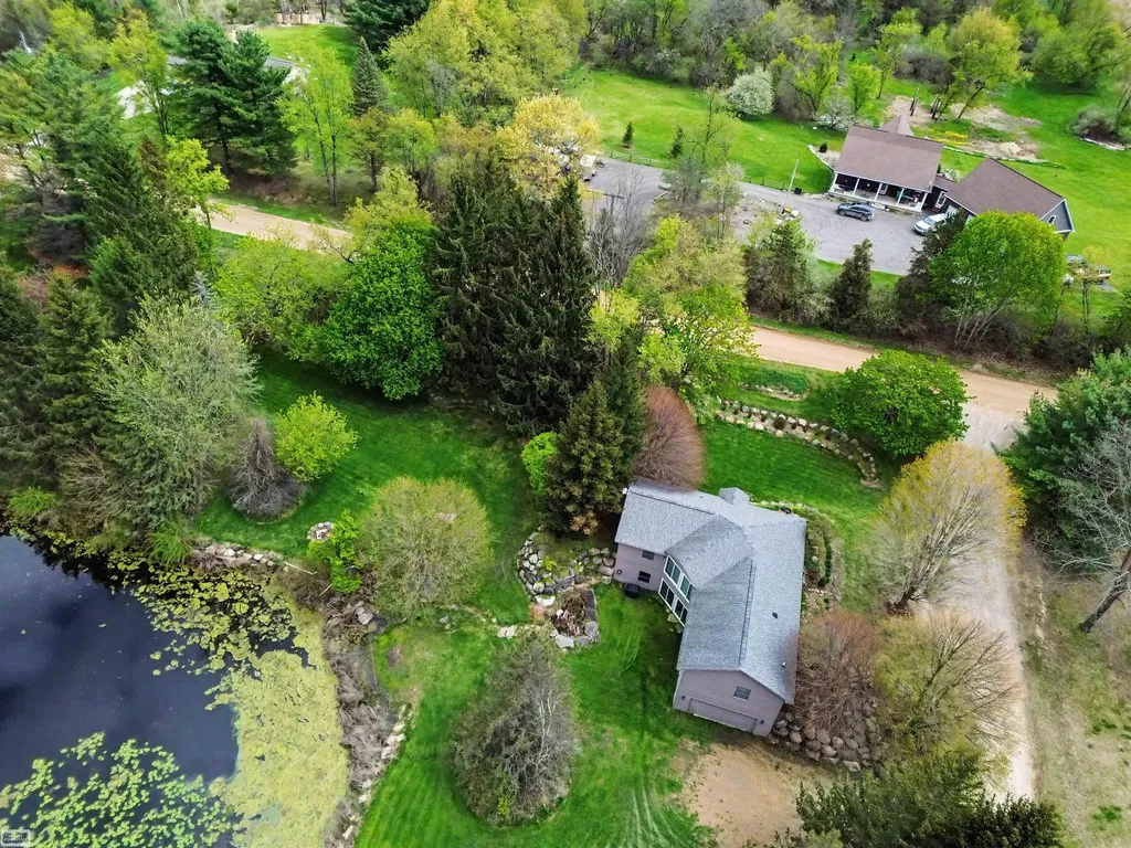 8978 Hidden Lake Drive Deerfield Township MI 48855