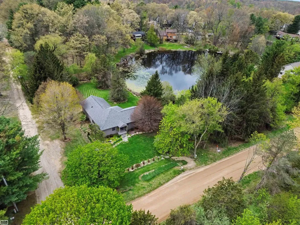 8978 Hidden Lake Drive Deerfield Township MI 48855